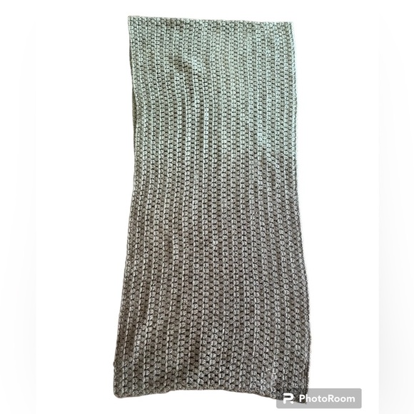 Women’s ombre olive green infinity scarf - Picture 1 of 5